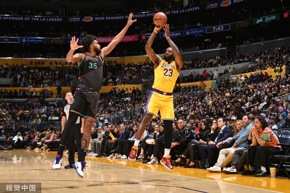 诠释足球的 诠释足球的