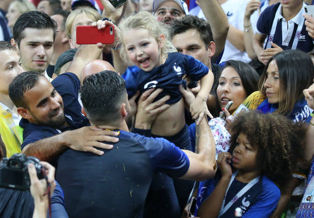 让人们看到 让人们看到