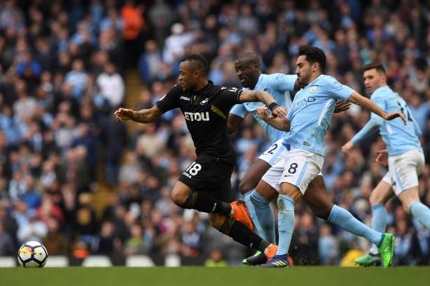 对视的一刻 对视的一刻